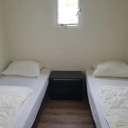 De Bijsselse Enk, Lelie *